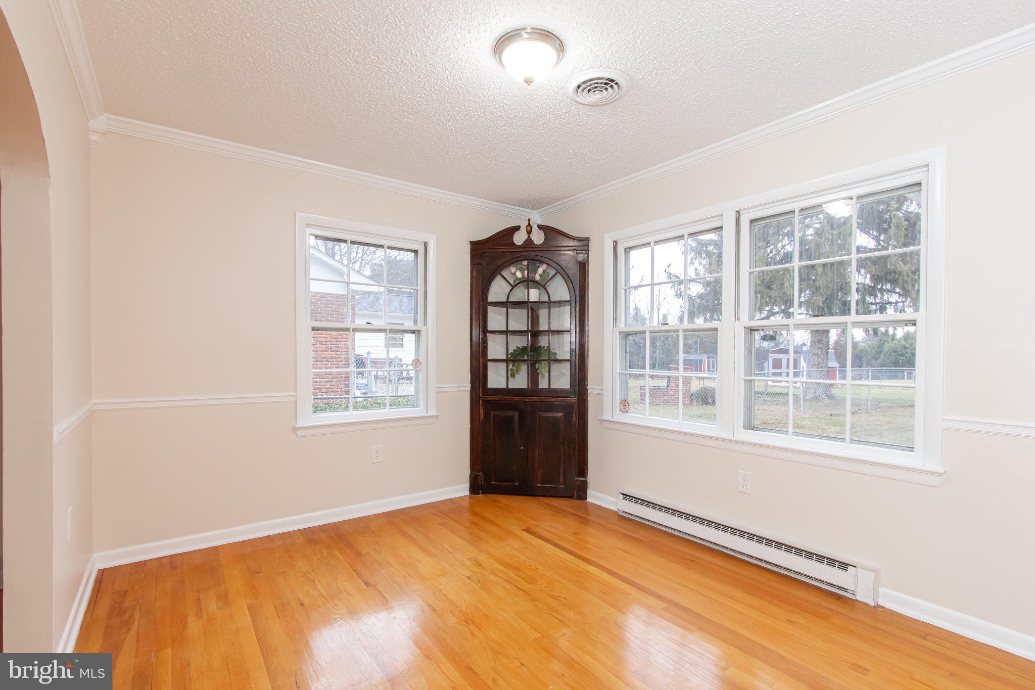 FOREST HILLS - Residential