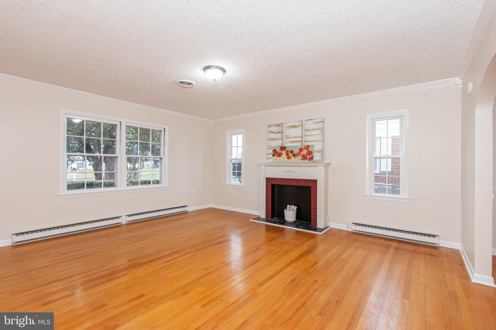 FOREST HILLS - Residential