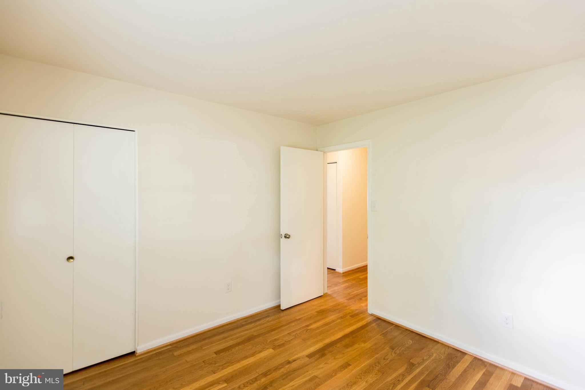 STONEWALL MANOR - Residential