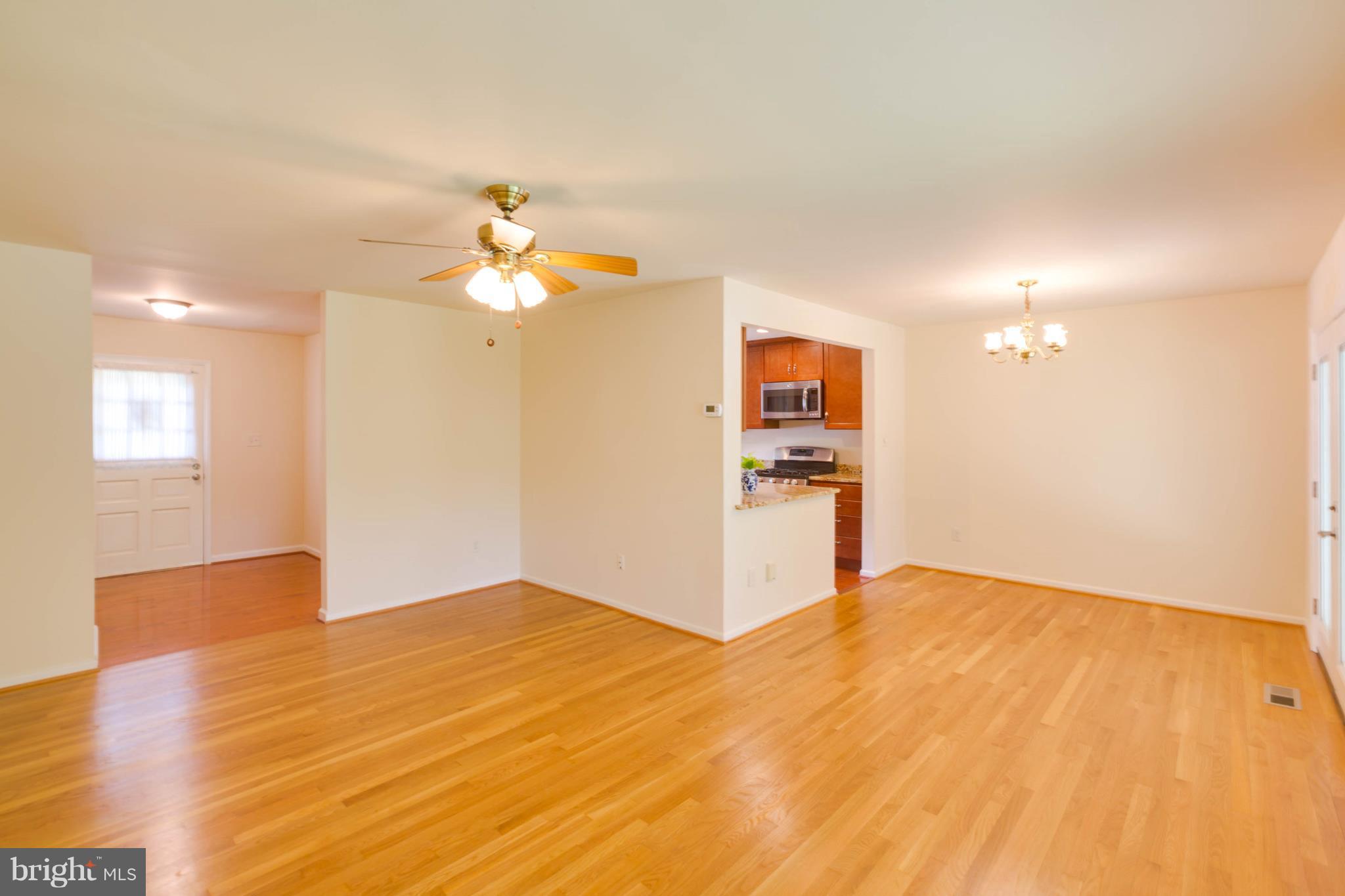 STONEWALL MANOR - Residential