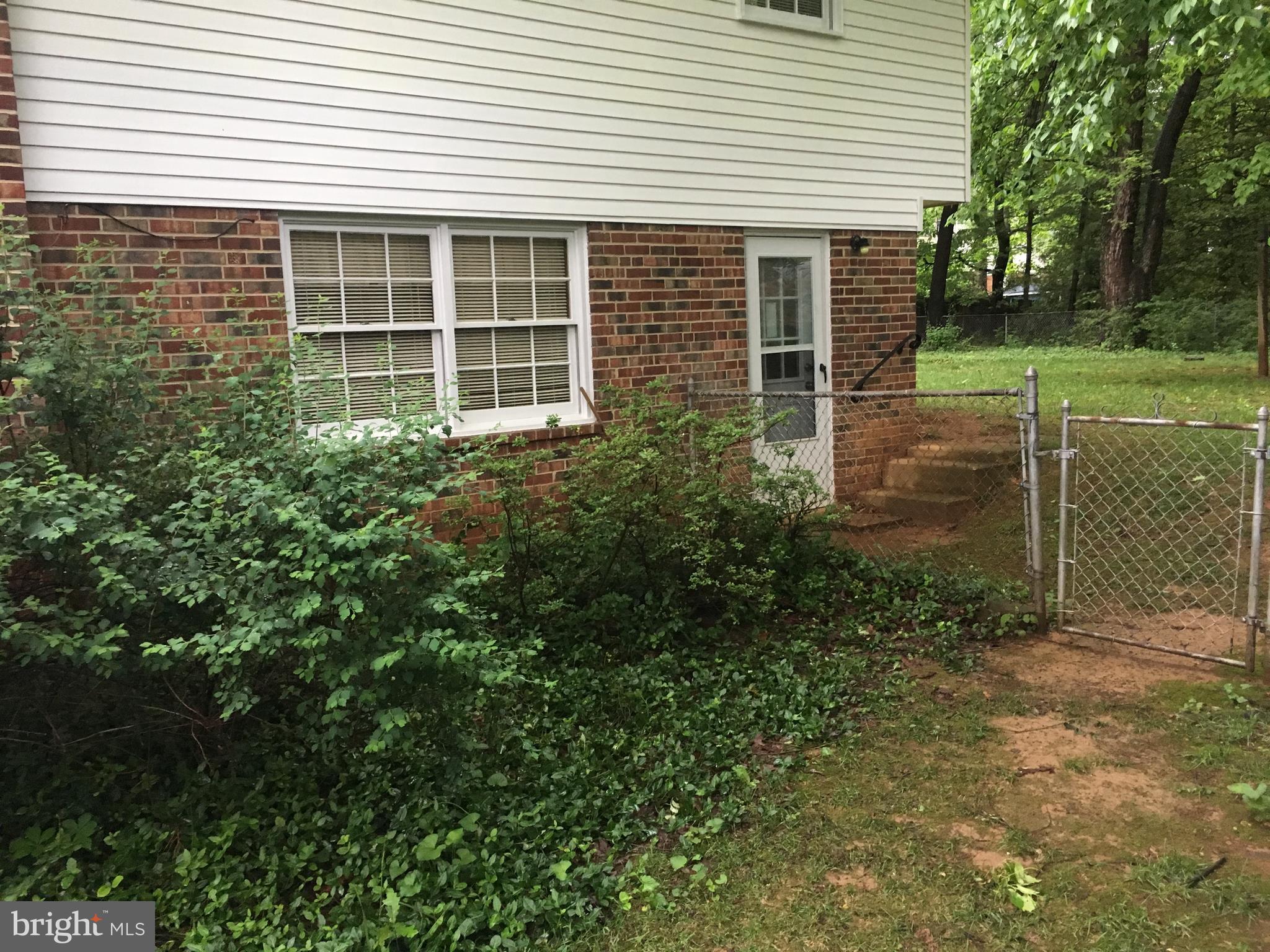 STONEWALL MANOR - Residential