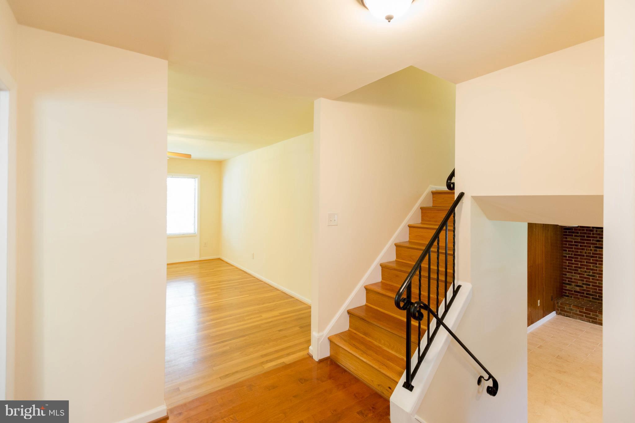 STONEWALL MANOR - Residential