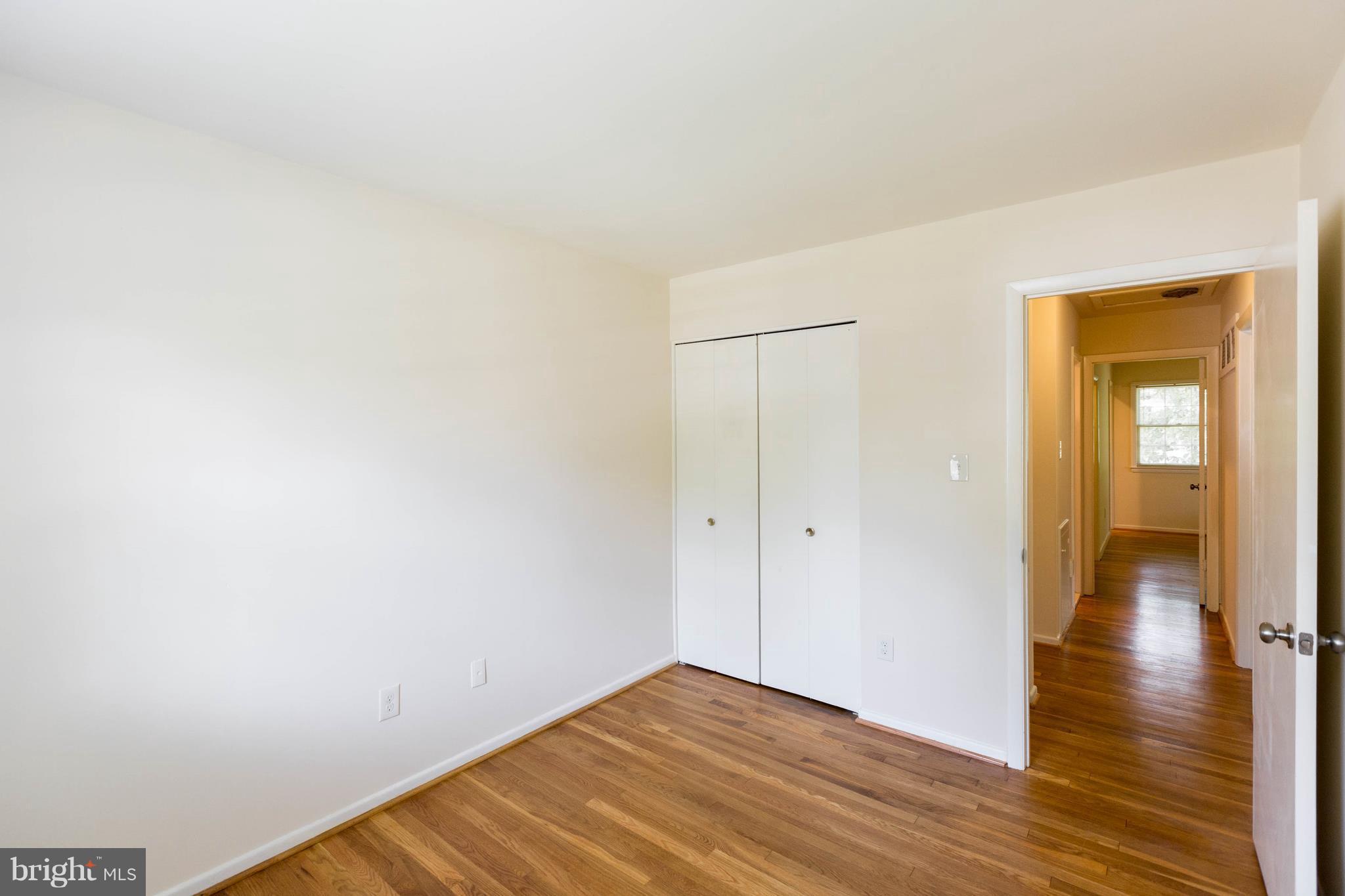 STONEWALL MANOR - Residential