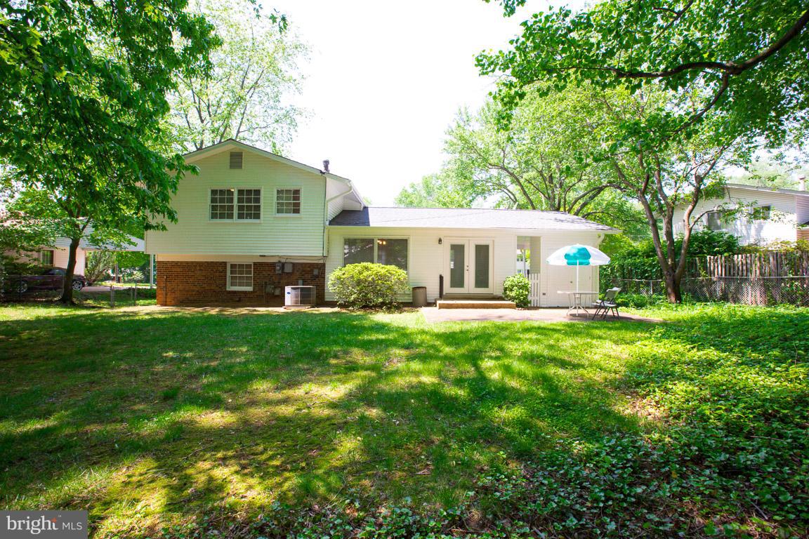 STONEWALL MANOR - Residential