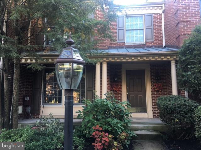 HOBBITS GLEN - Residential