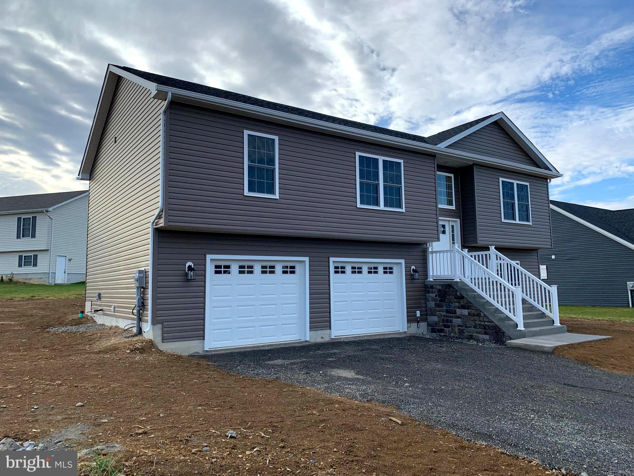 THE VINEYARDS - Residential