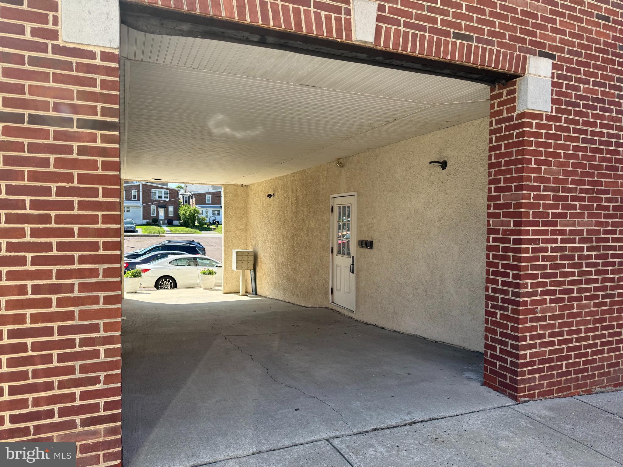 358 MAIN STREET 5
