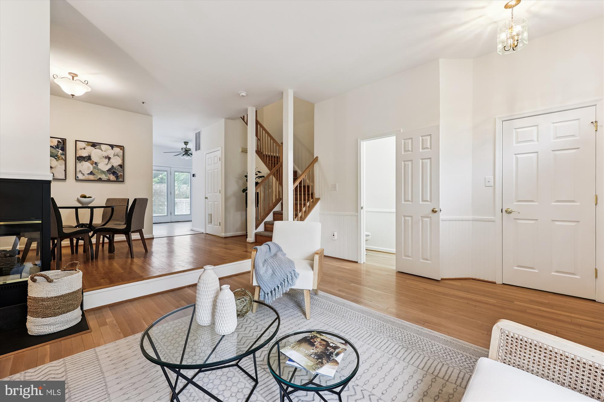 473 TSCHIFFELY SQUARE ROAD