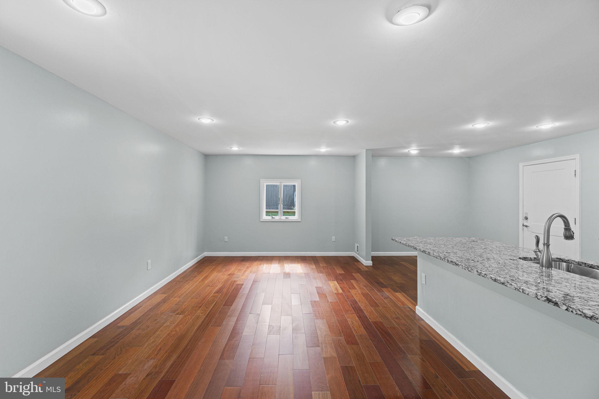 BROOKVILLE KNOLLS - Residential