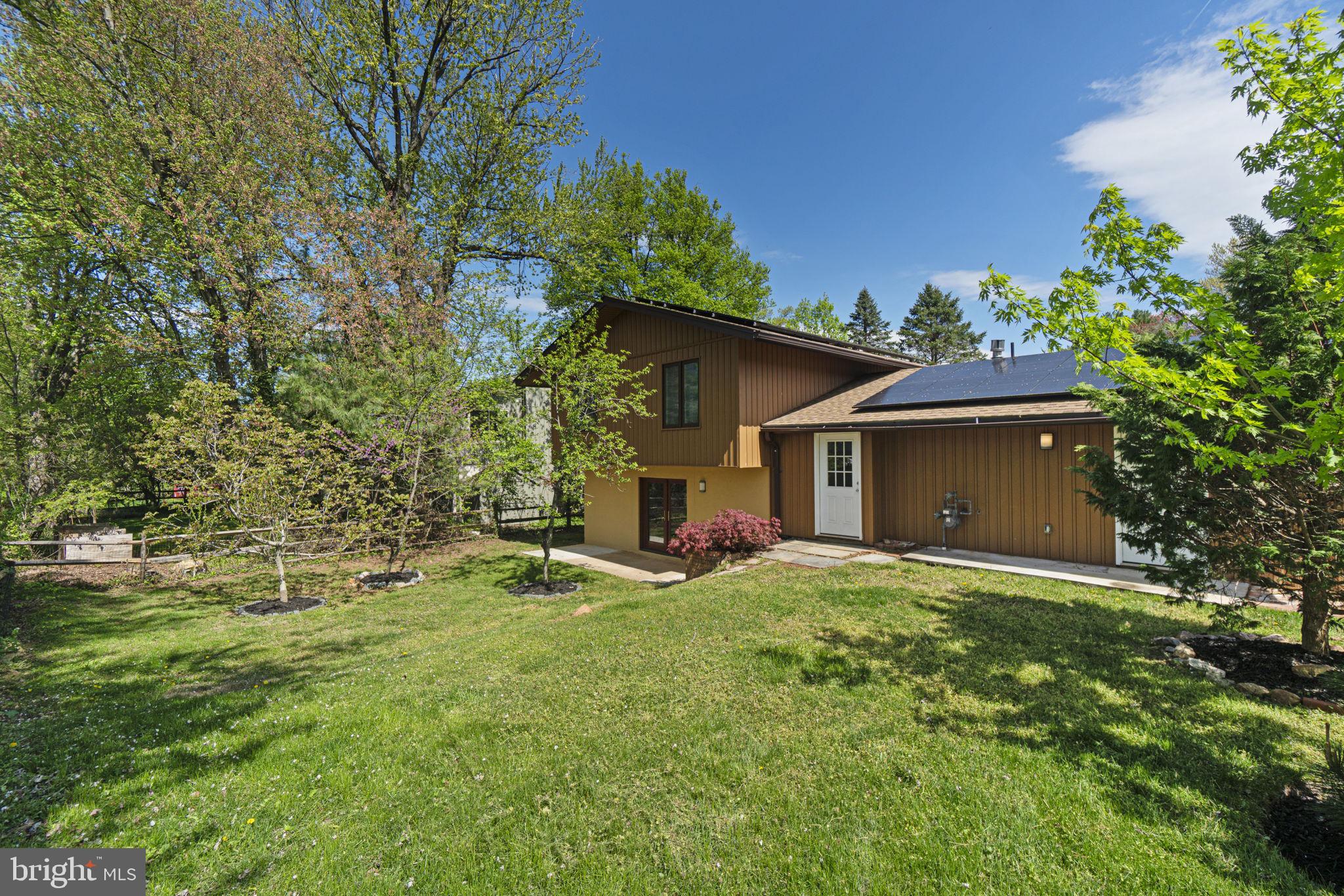 BROOKVILLE KNOLLS - Residential