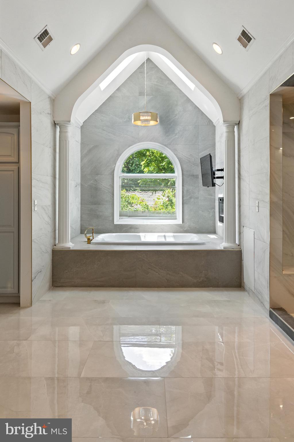 WOODMORE - Residential