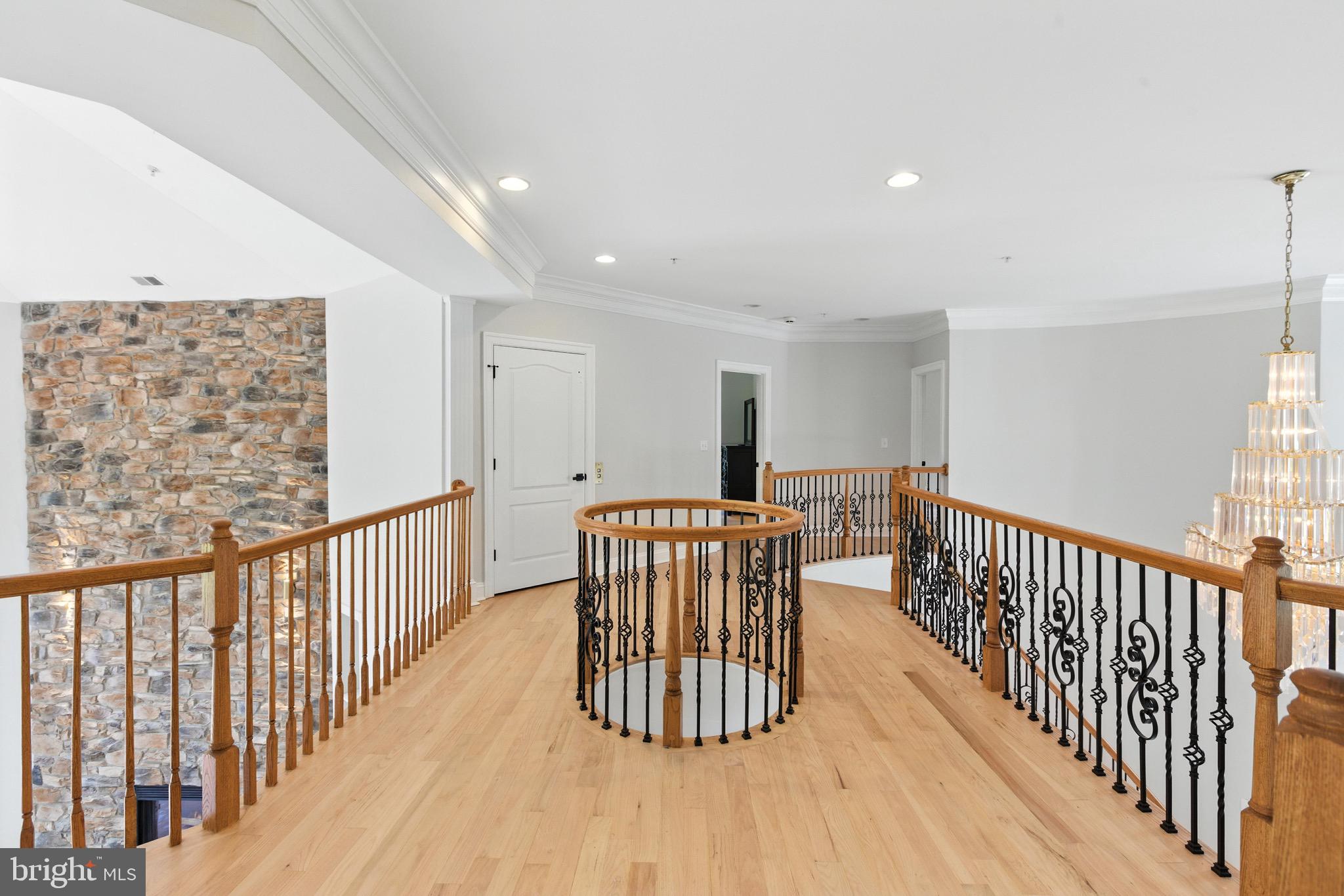 WOODMORE - Residential