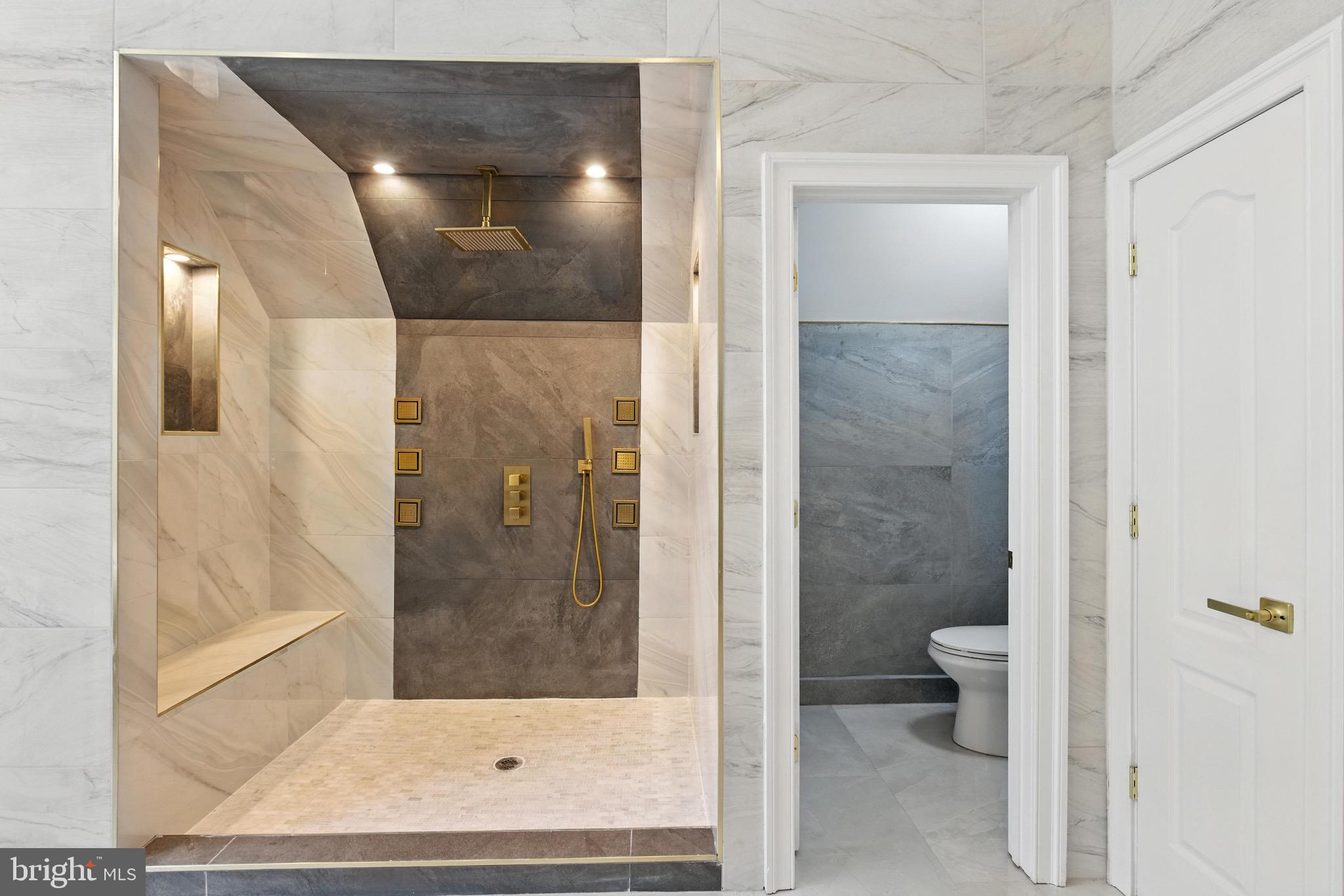 WOODMORE - Residential