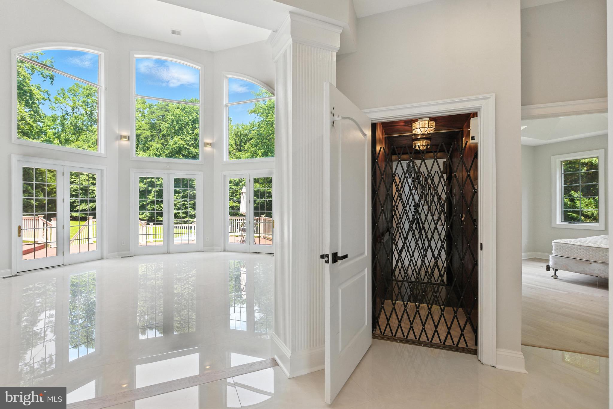 WOODMORE - Residential