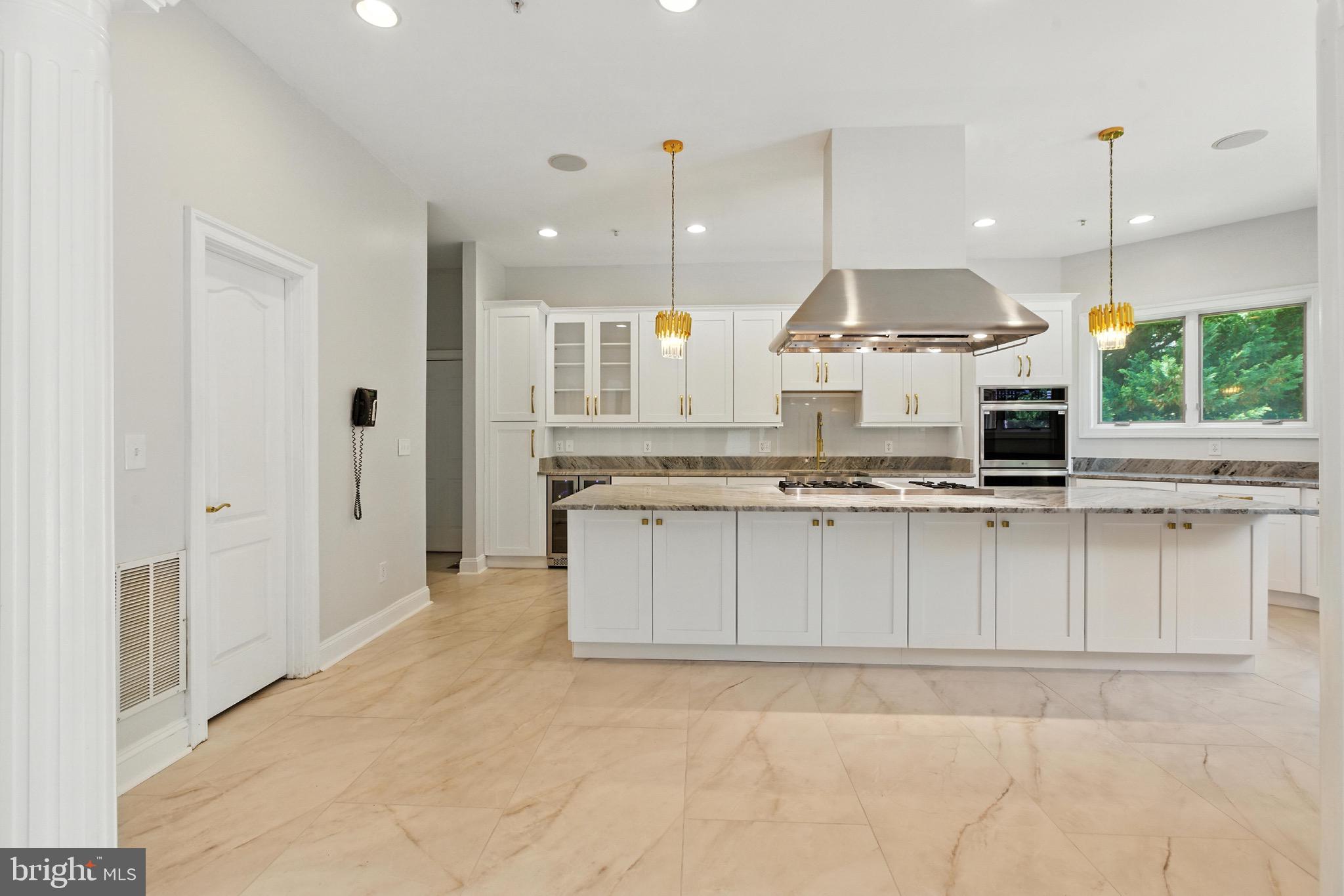 WOODMORE - Residential