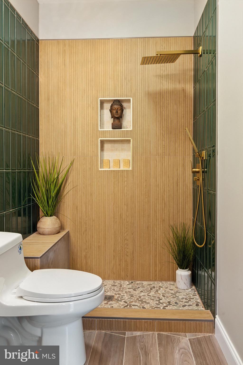 WOODMORE - Residential