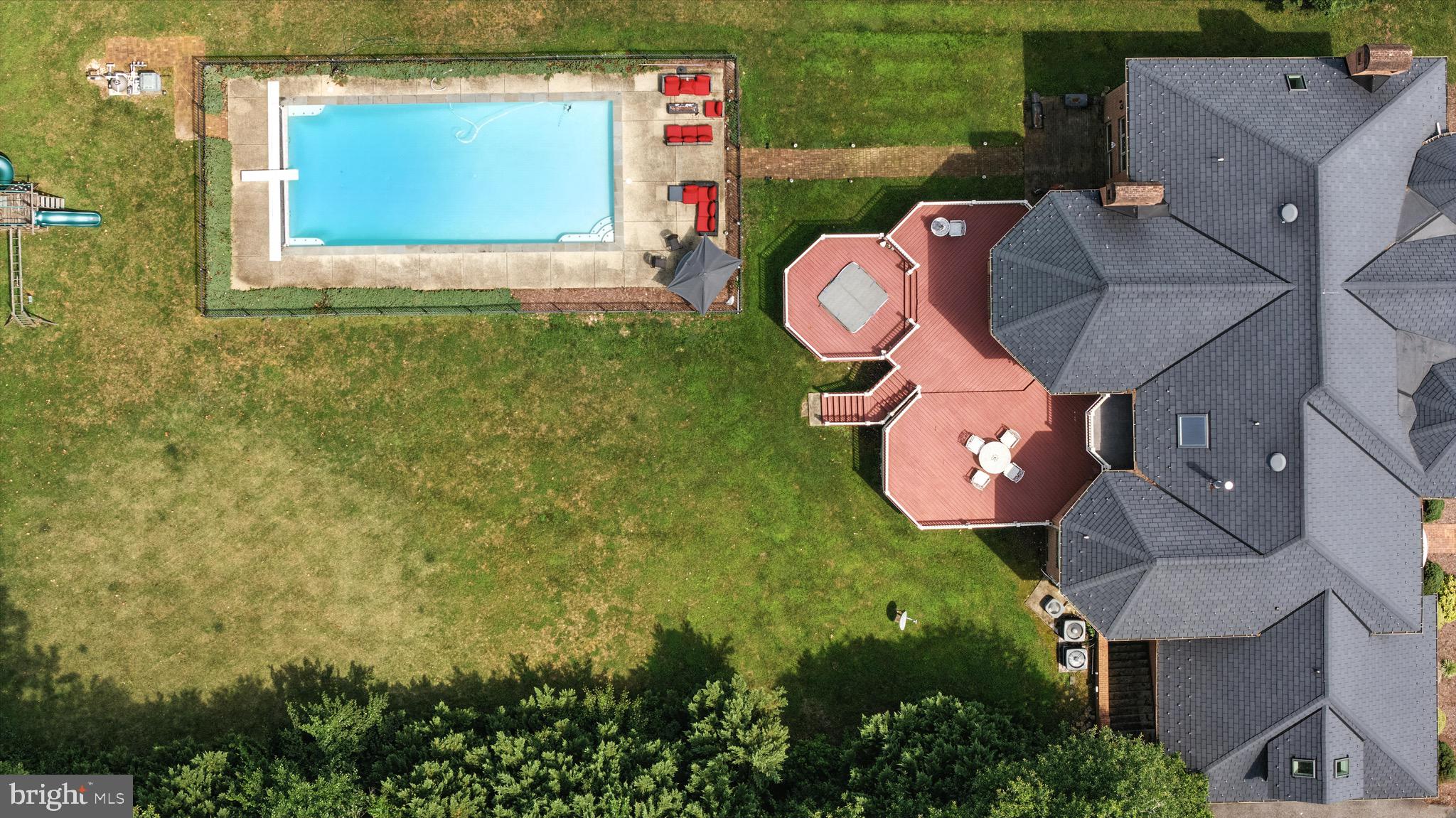 WOODMORE - Residential