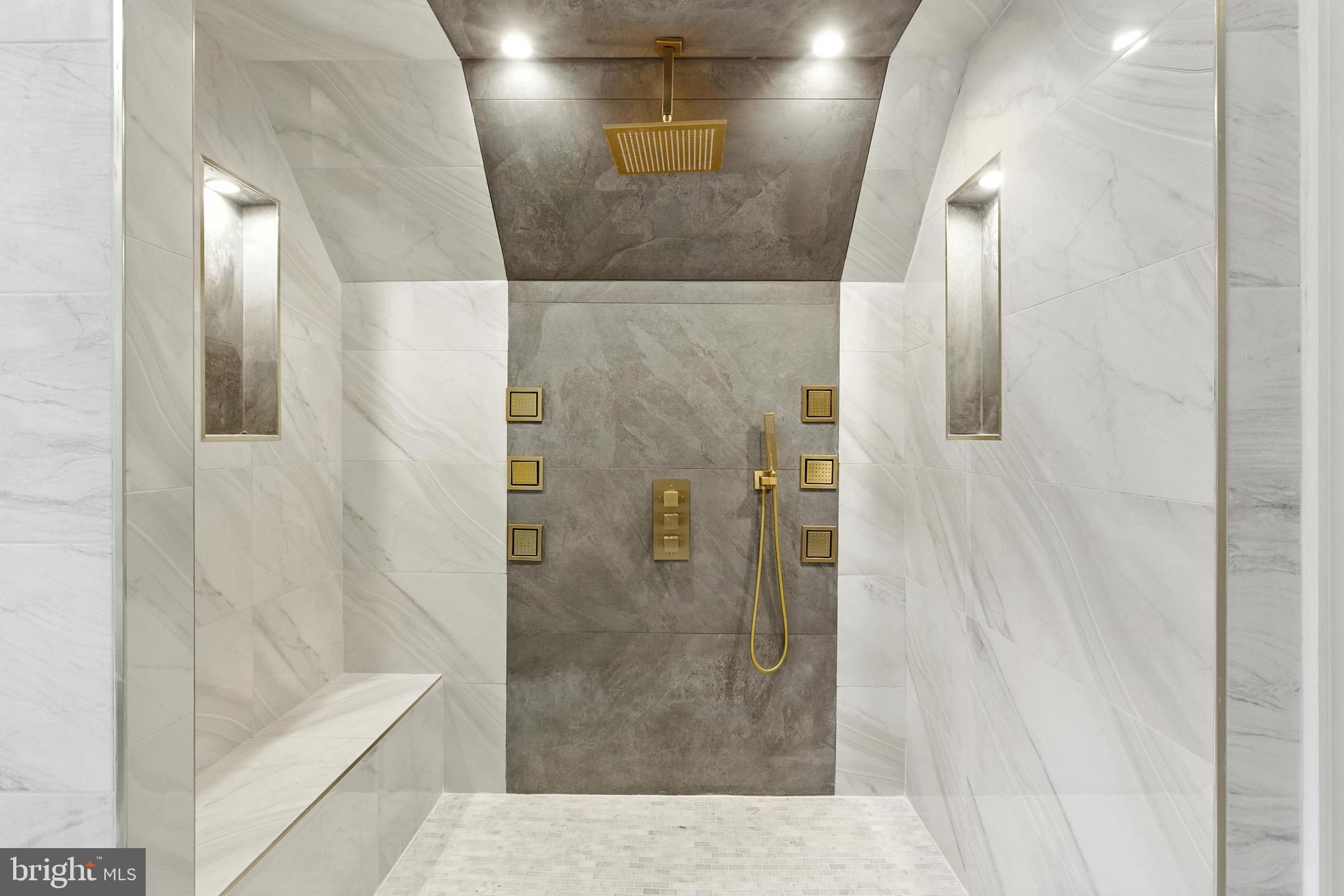 WOODMORE - Residential