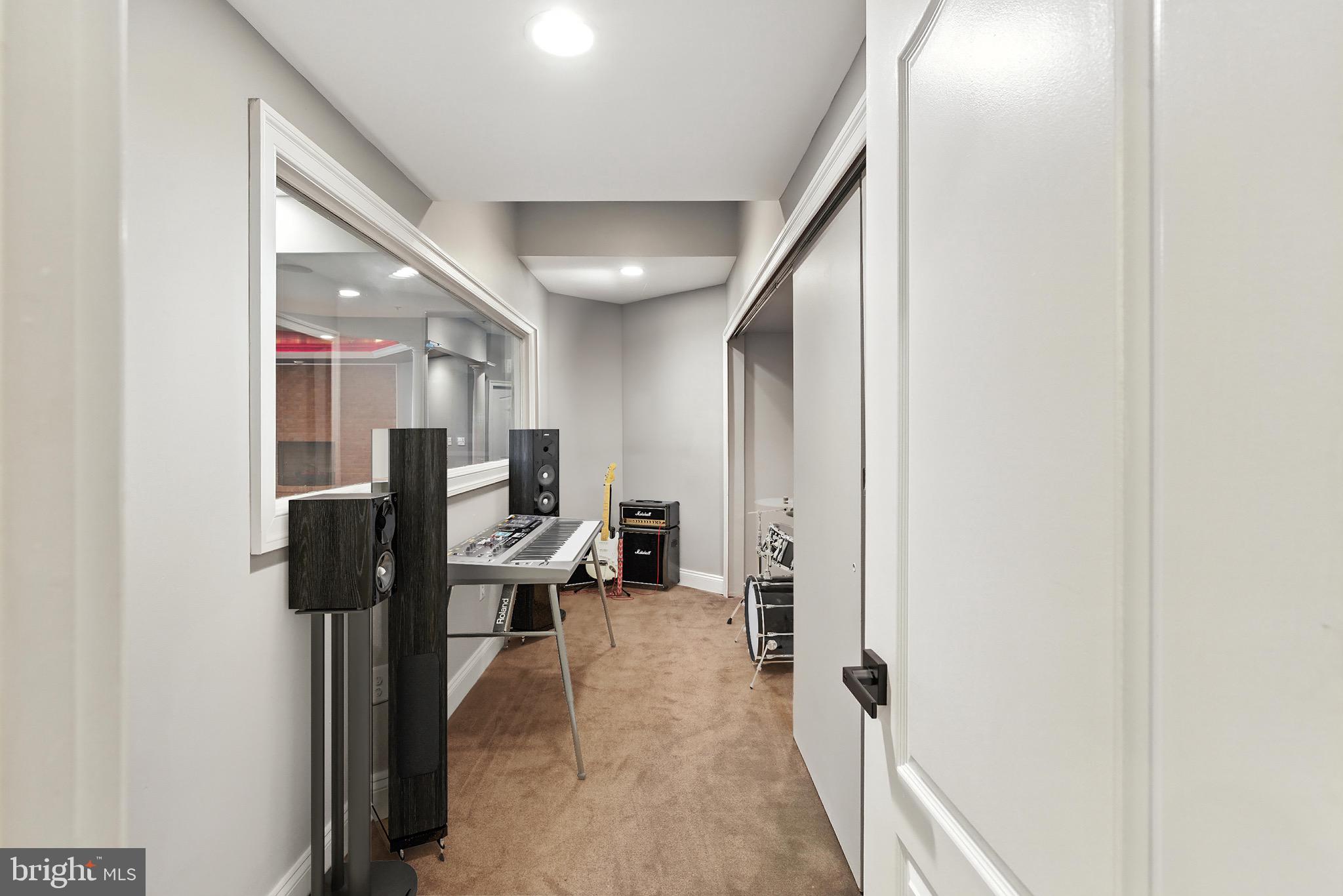 WOODMORE - Residential