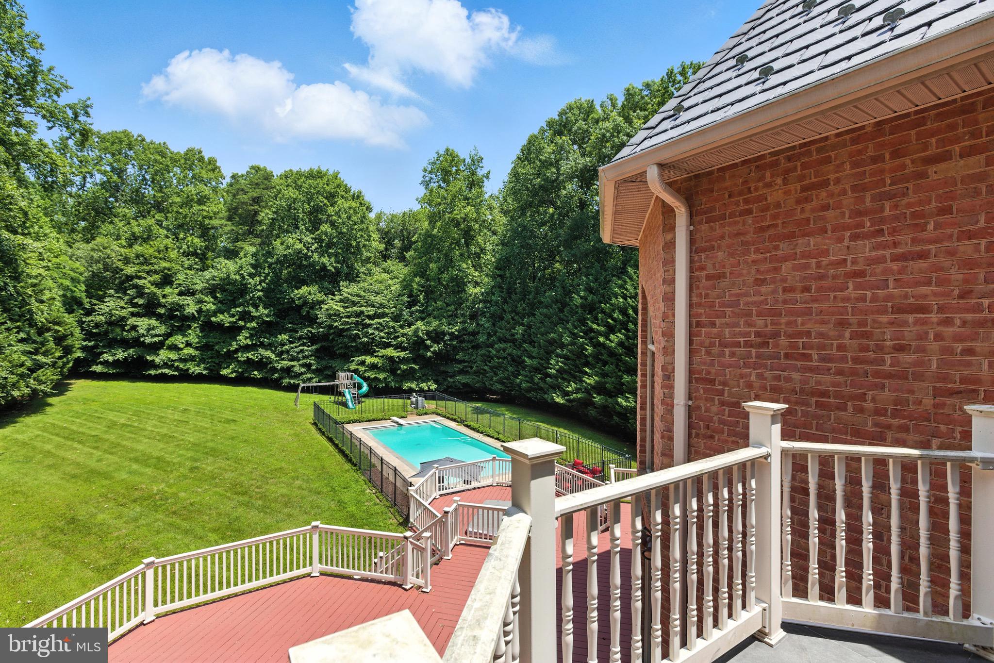 WOODMORE - Residential