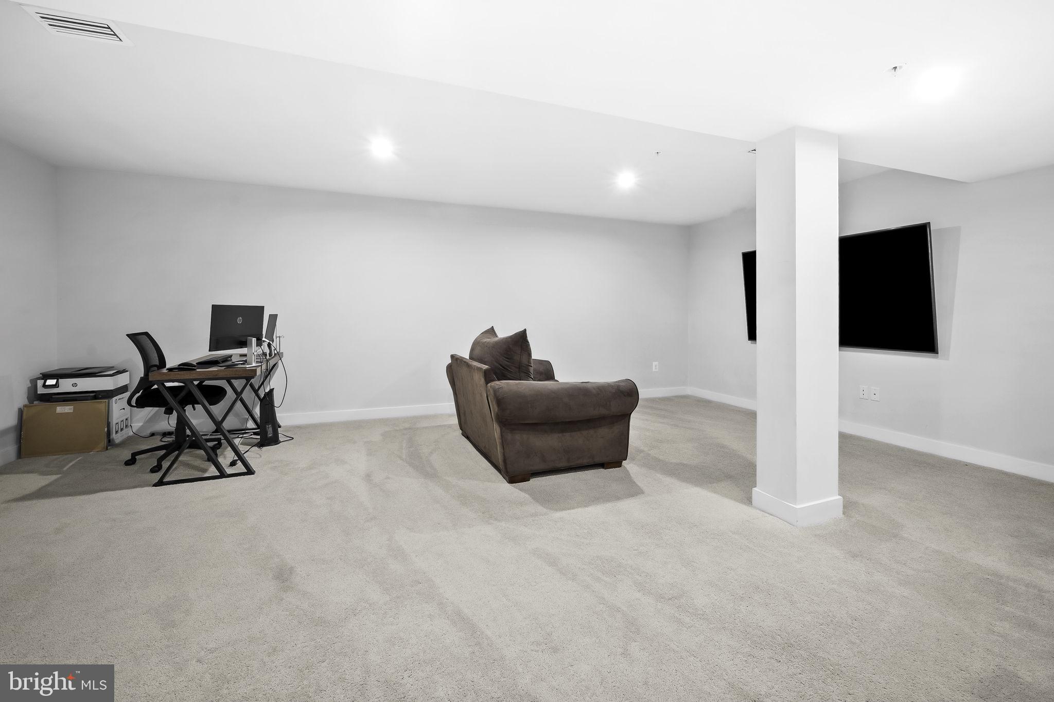 SHIPLEY HOMESTEAD - Residential Lease