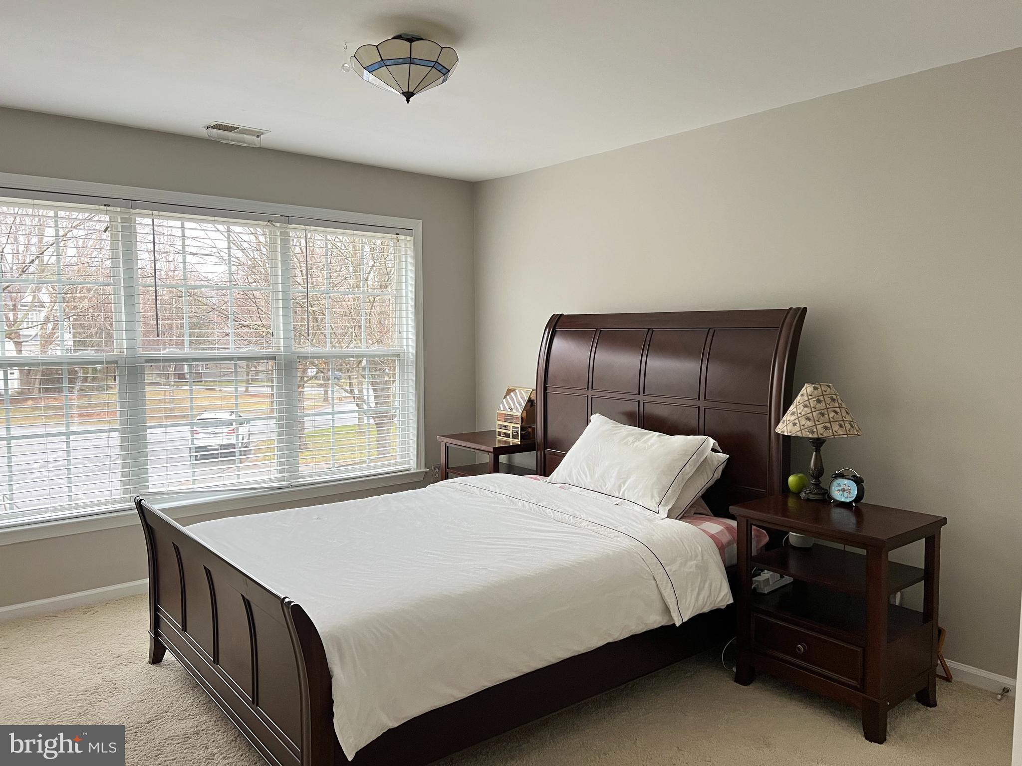 RIVER HILL - Residential