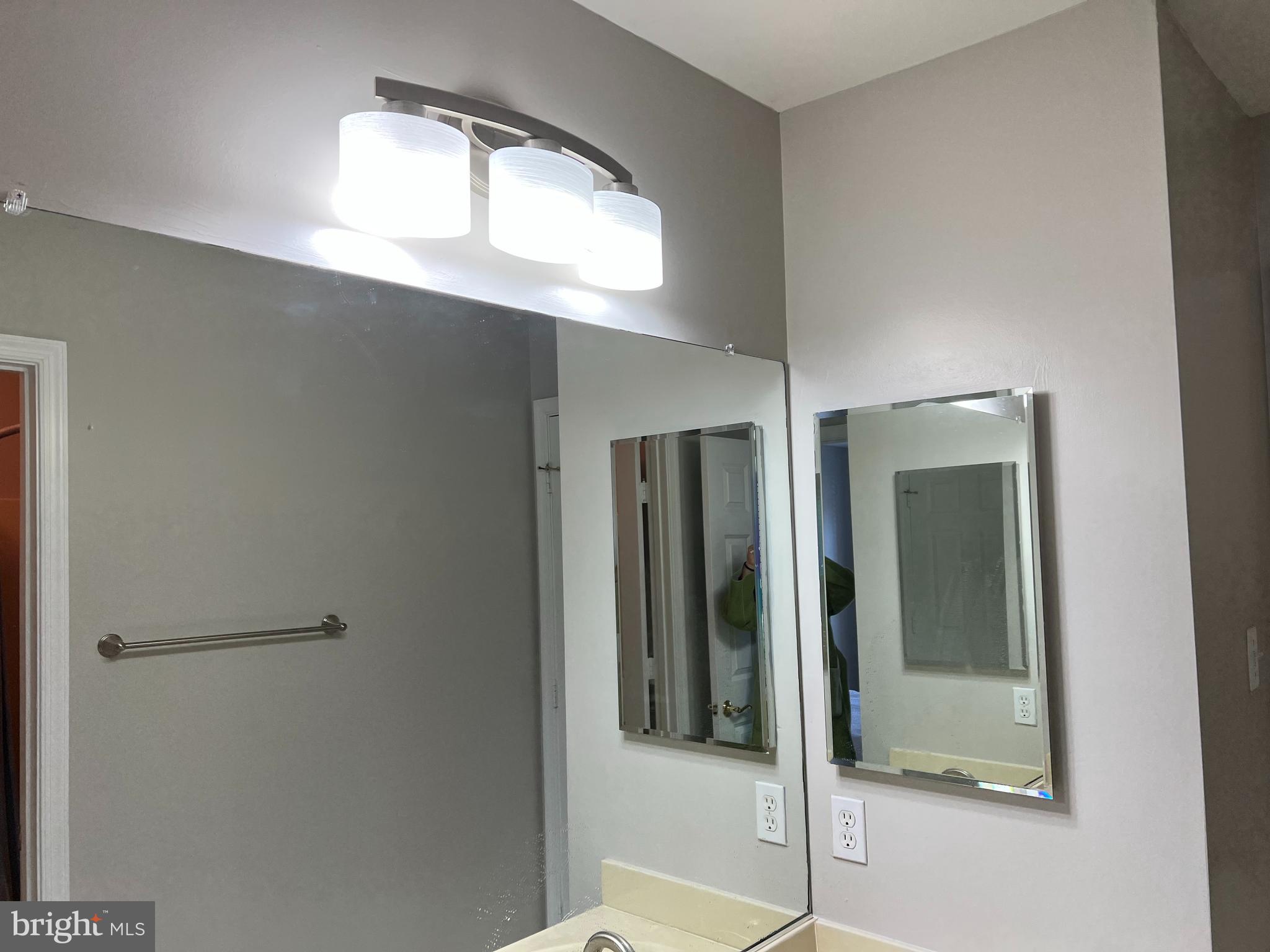 RIVER HILL - Residential