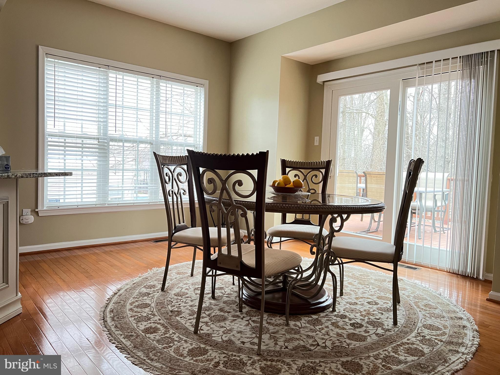 RIVER HILL - Residential