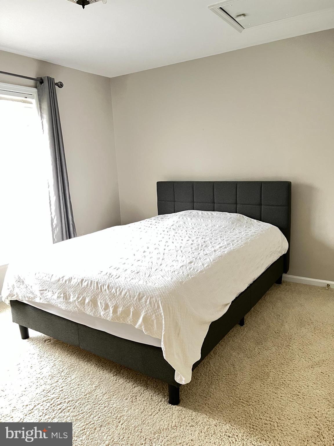 RIVER HILL - Residential