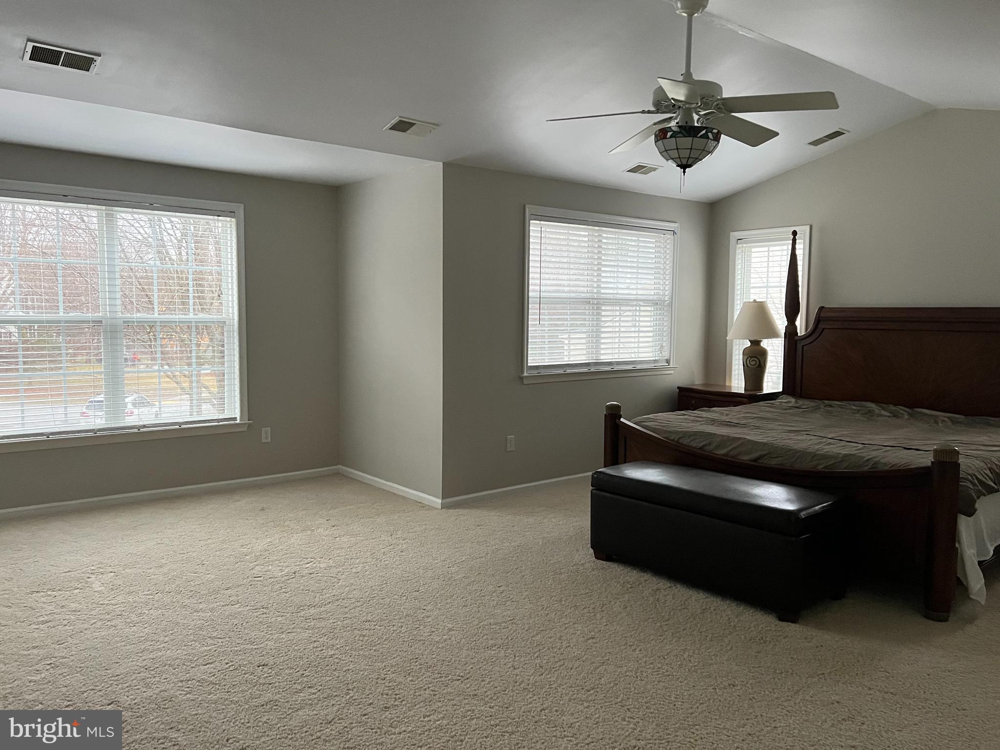 RIVER HILL - Residential