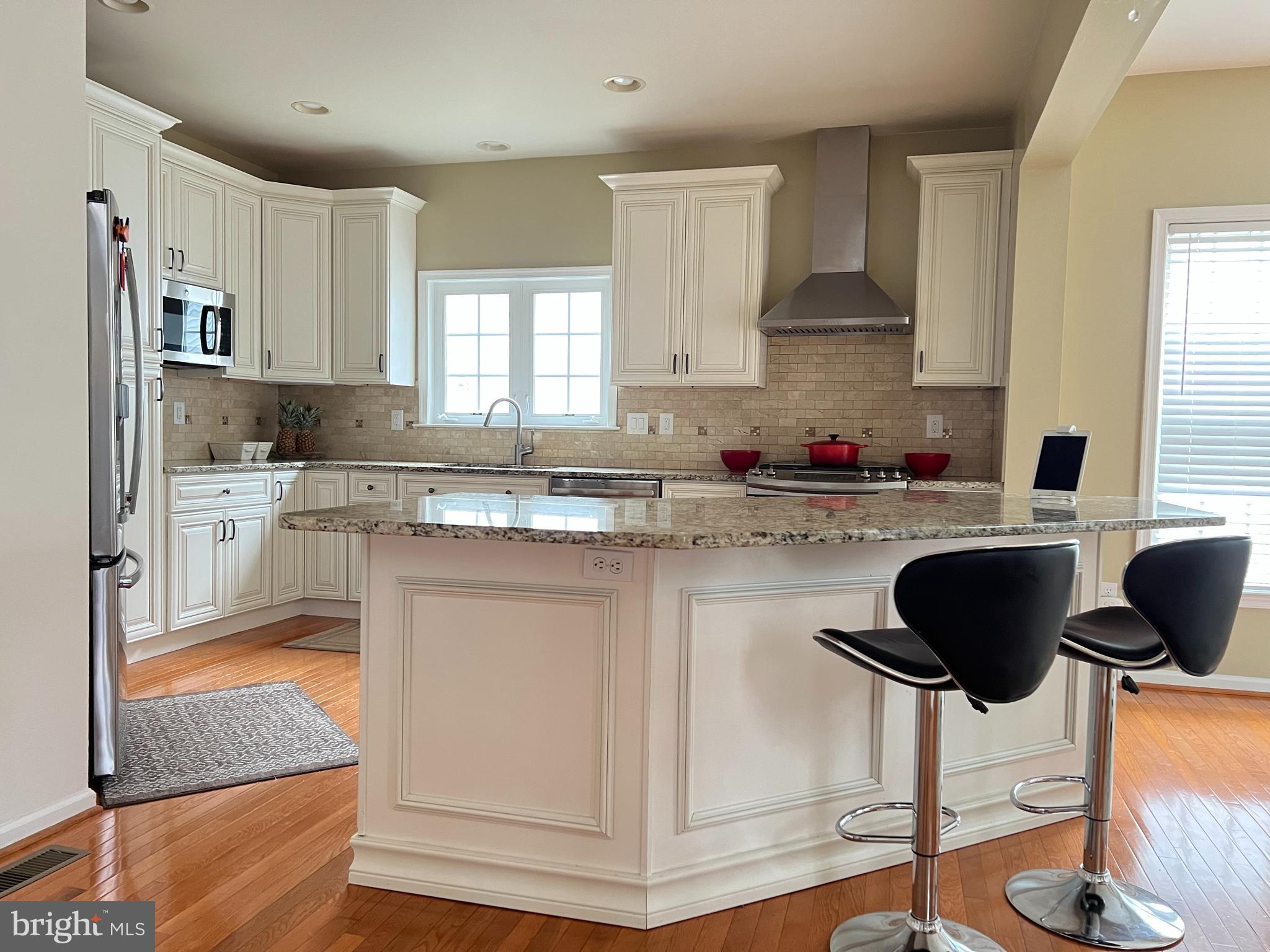 RIVER HILL - Residential