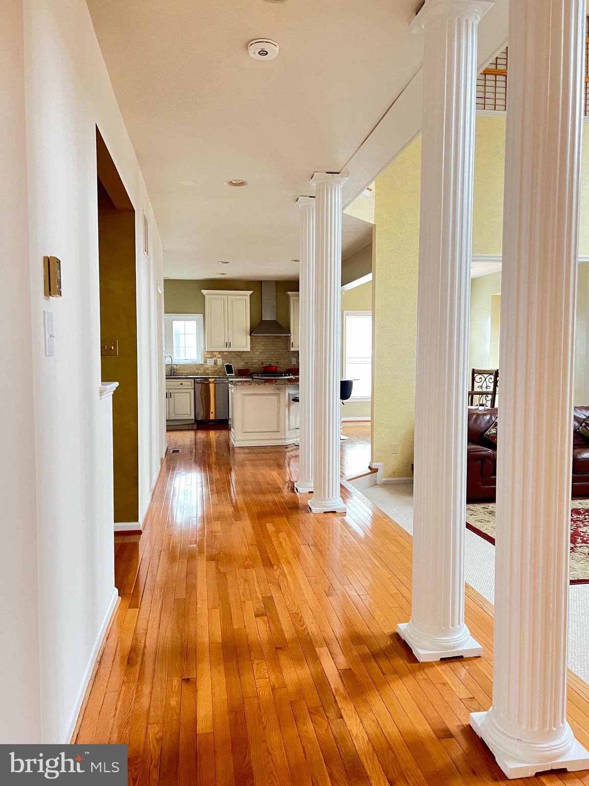 RIVER HILL - Residential