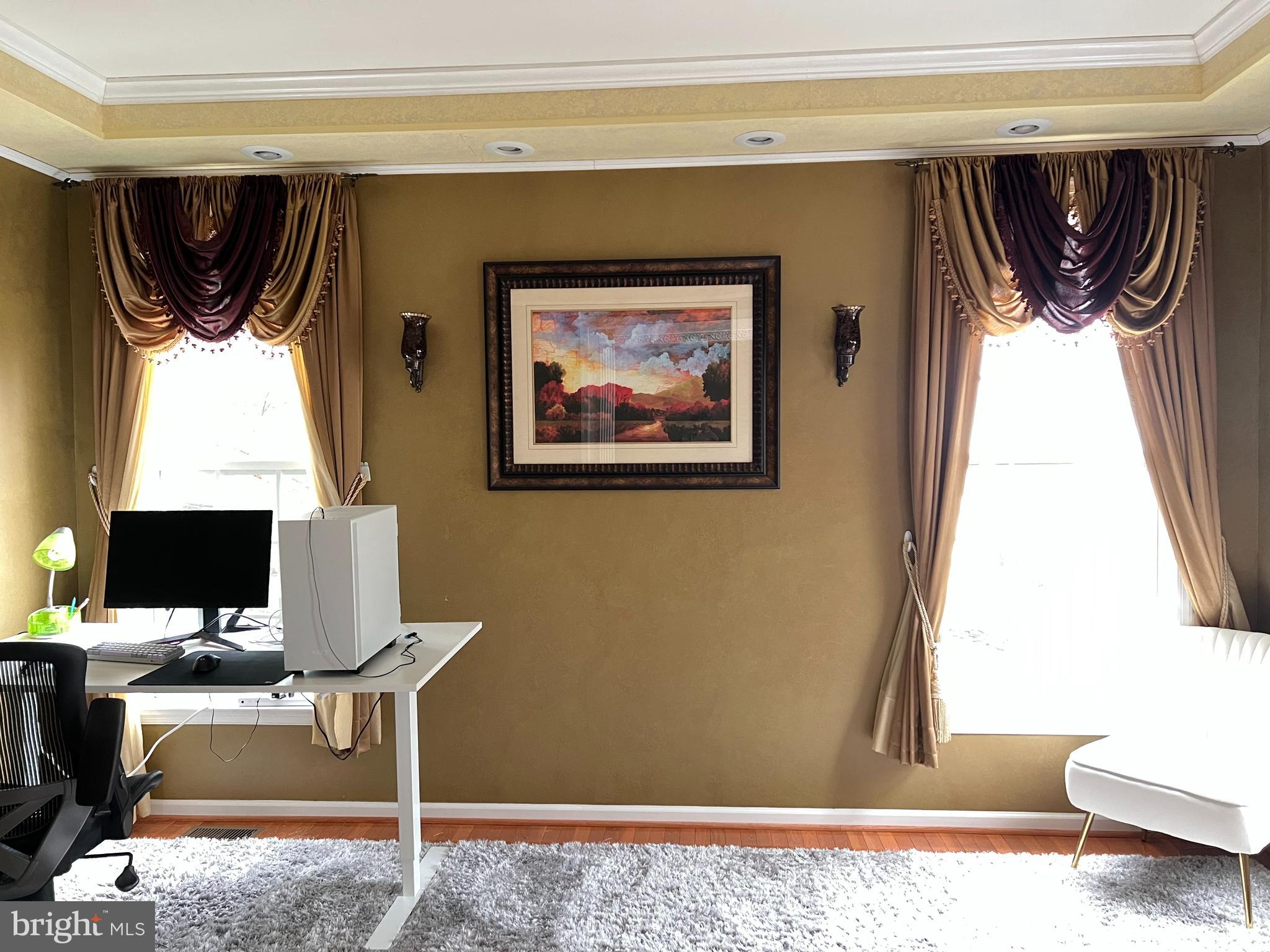 RIVER HILL - Residential