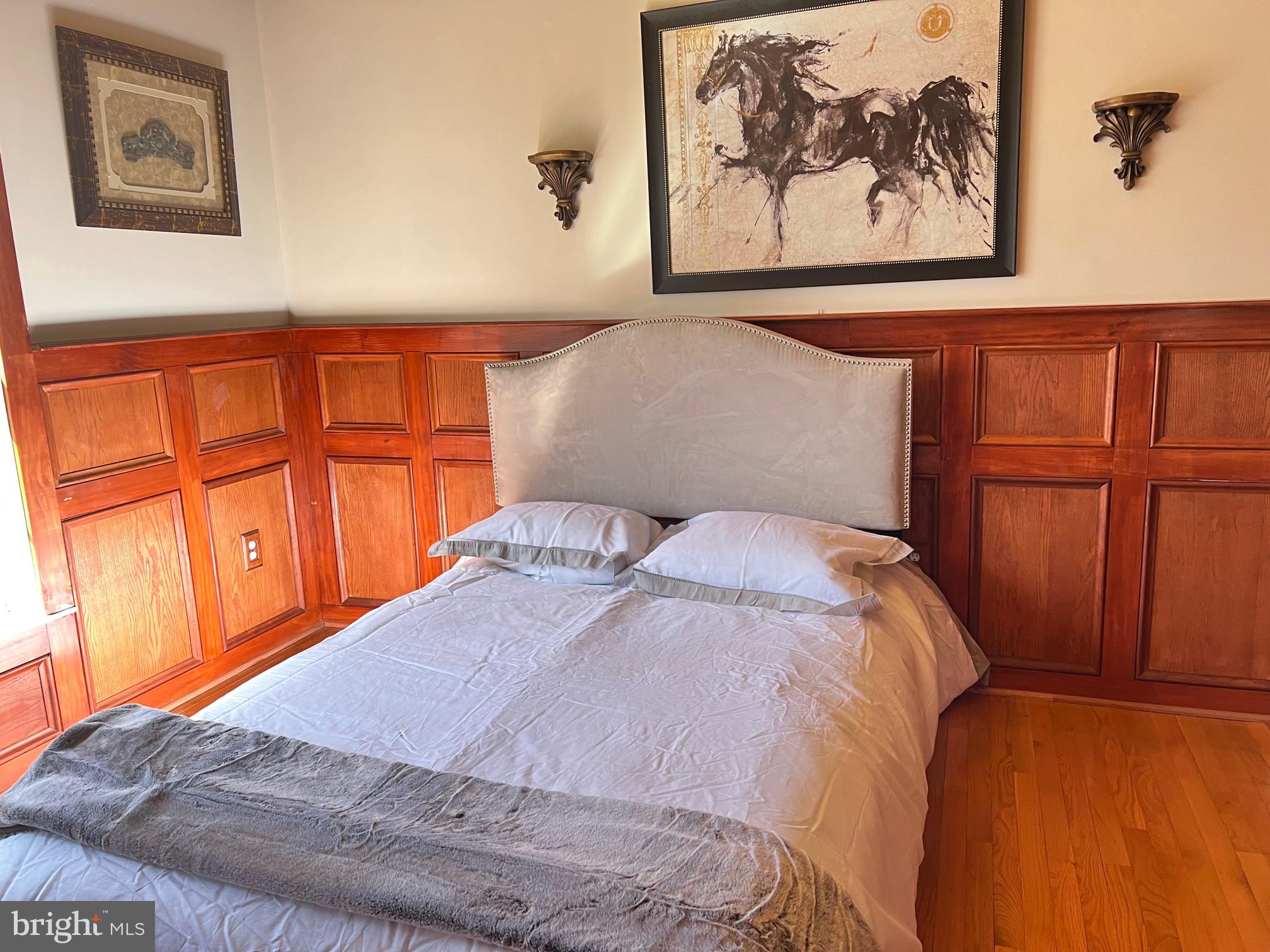 RIVER HILL - Residential