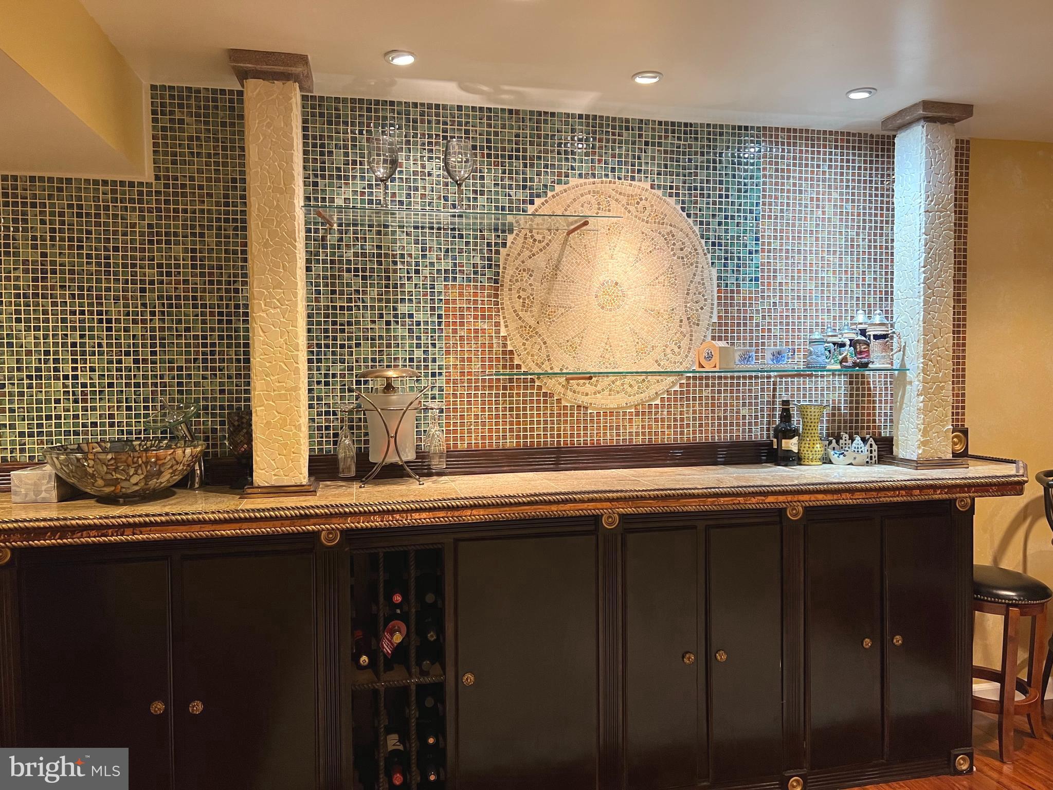 RIVER HILL - Residential