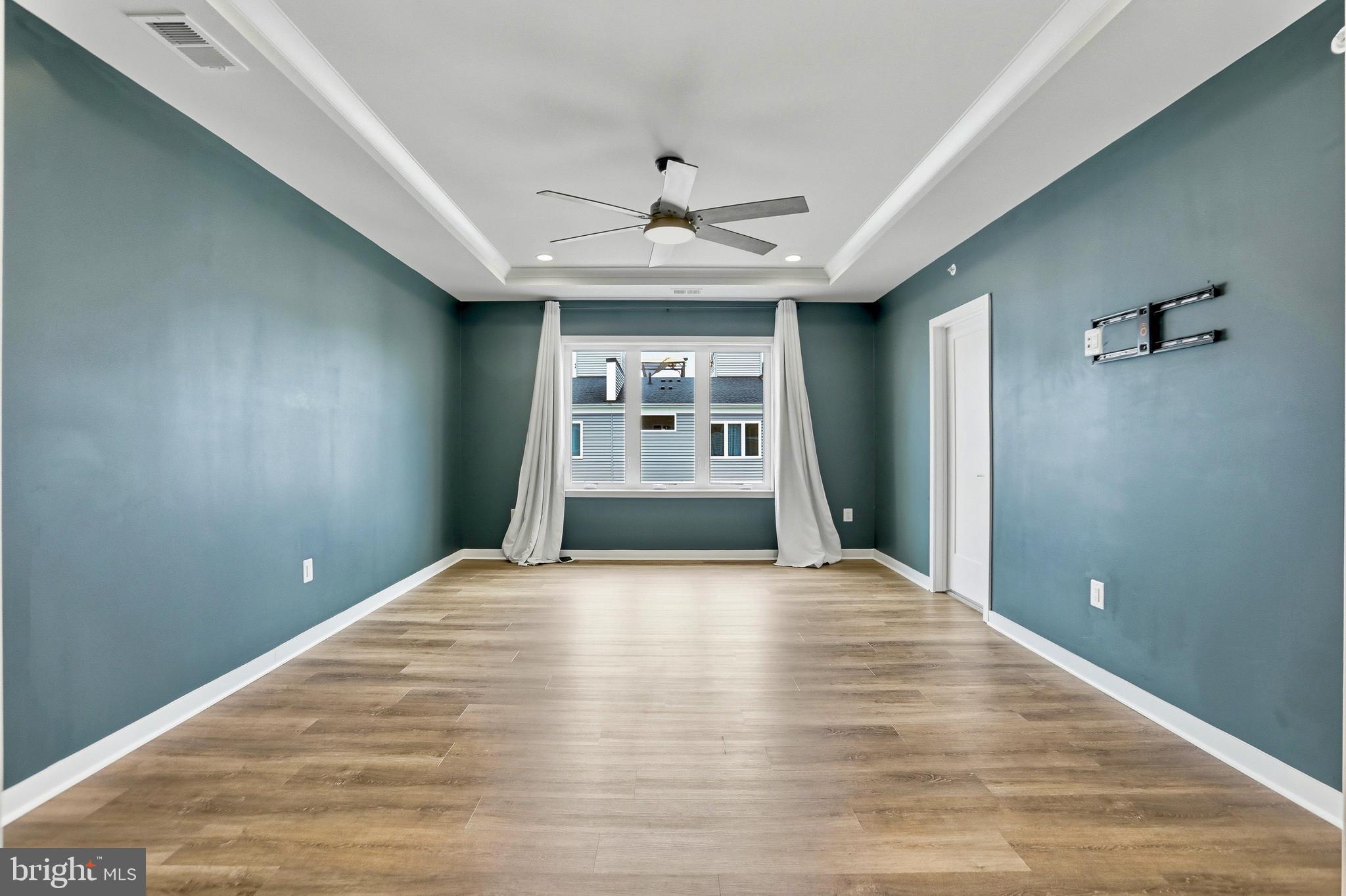LOUDOUN VALLEY CARLISLE - Residential