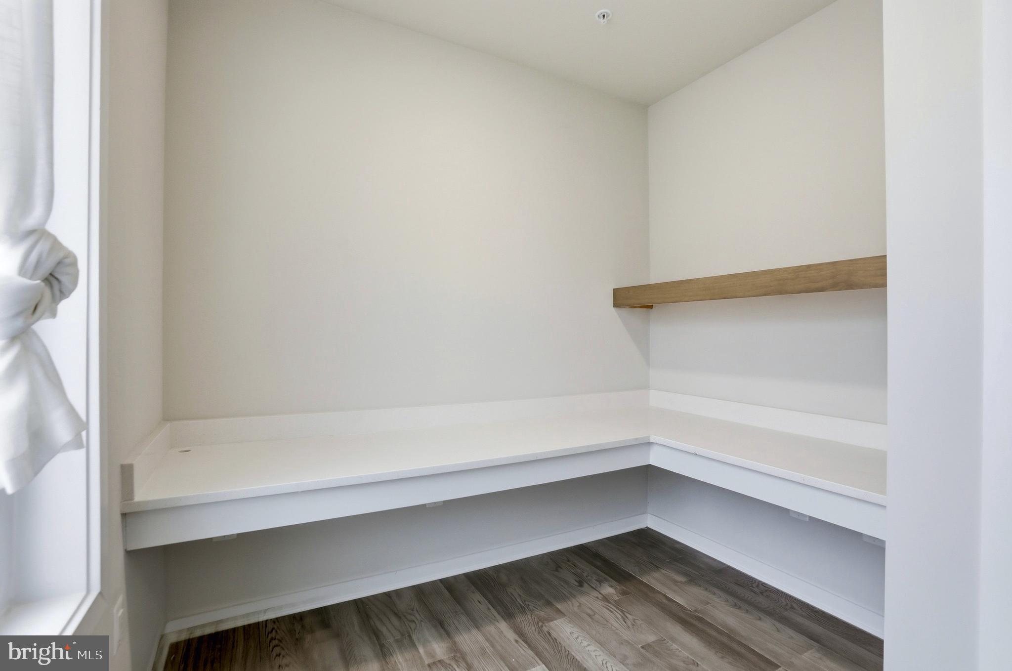 LOUDOUN VALLEY CARLISLE - Residential