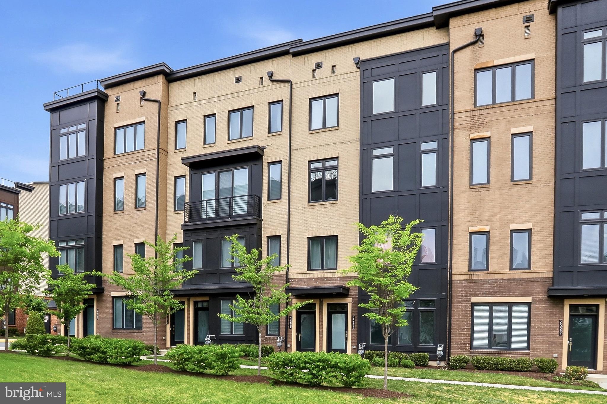 LOUDOUN VALLEY CARLISLE - Residential