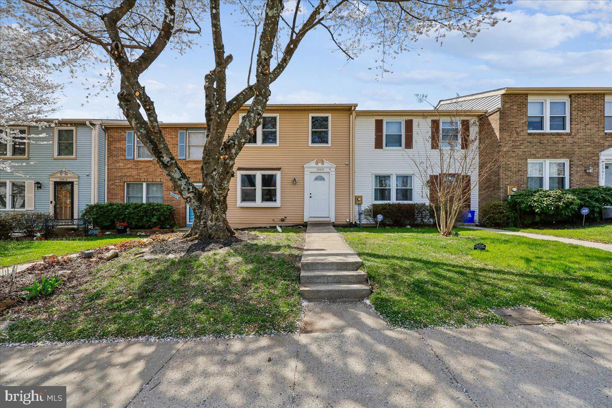 DAMASCUS MANOR - Residential