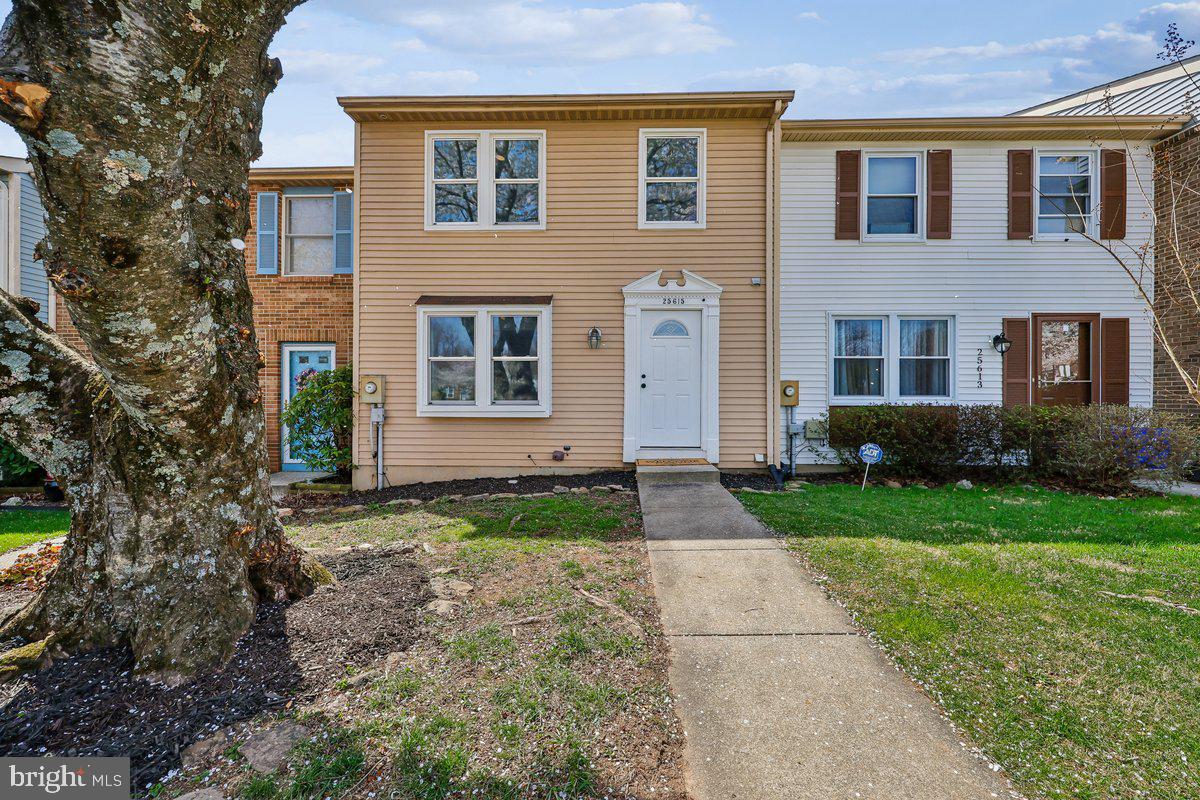 DAMASCUS MANOR - Residential