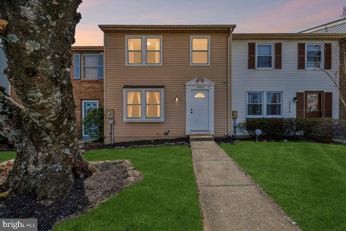 DAMASCUS MANOR - Residential