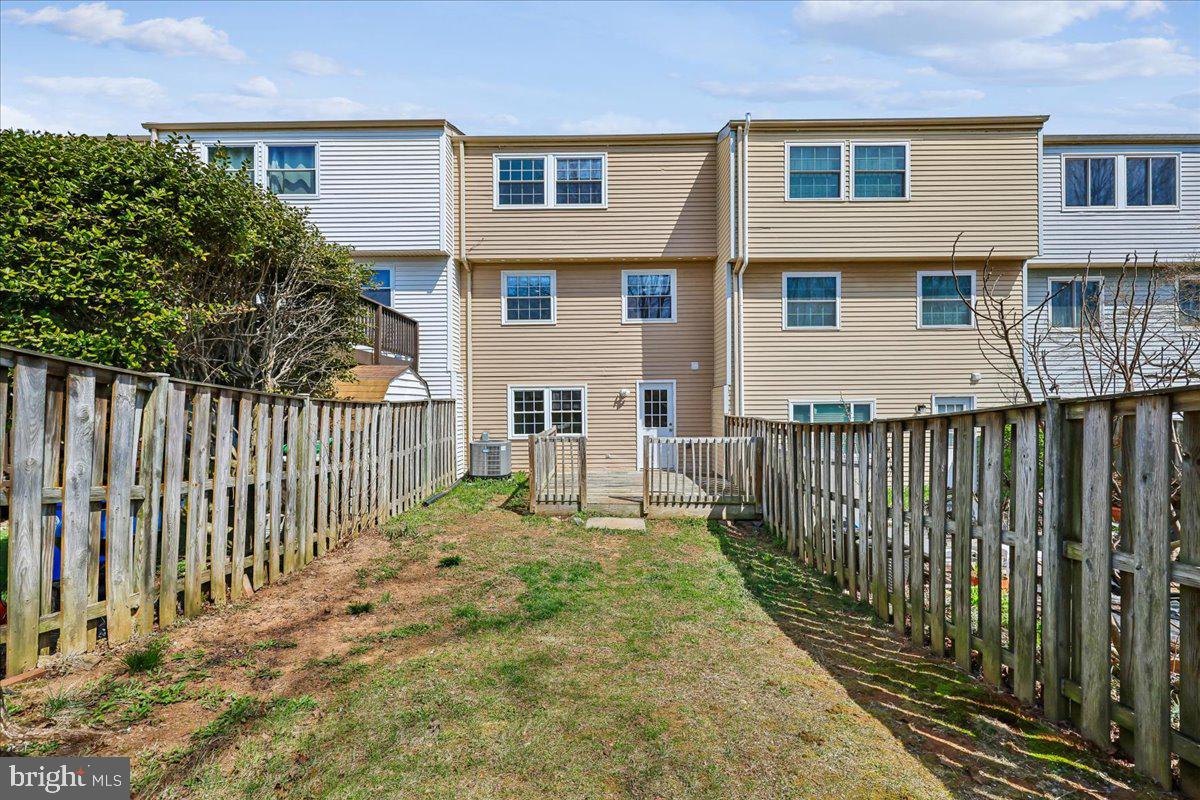 DAMASCUS MANOR - Residential