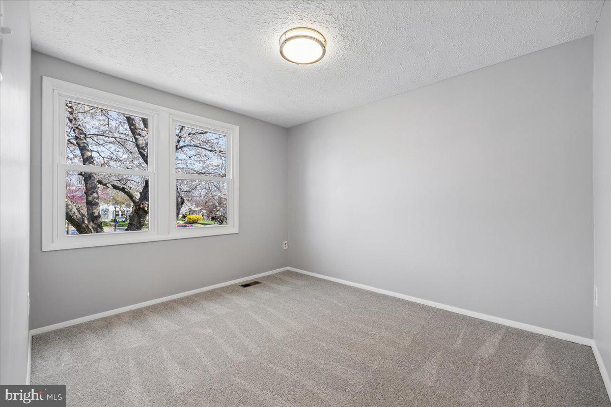 DAMASCUS MANOR - Residential