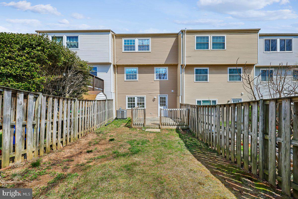 DAMASCUS MANOR - Residential