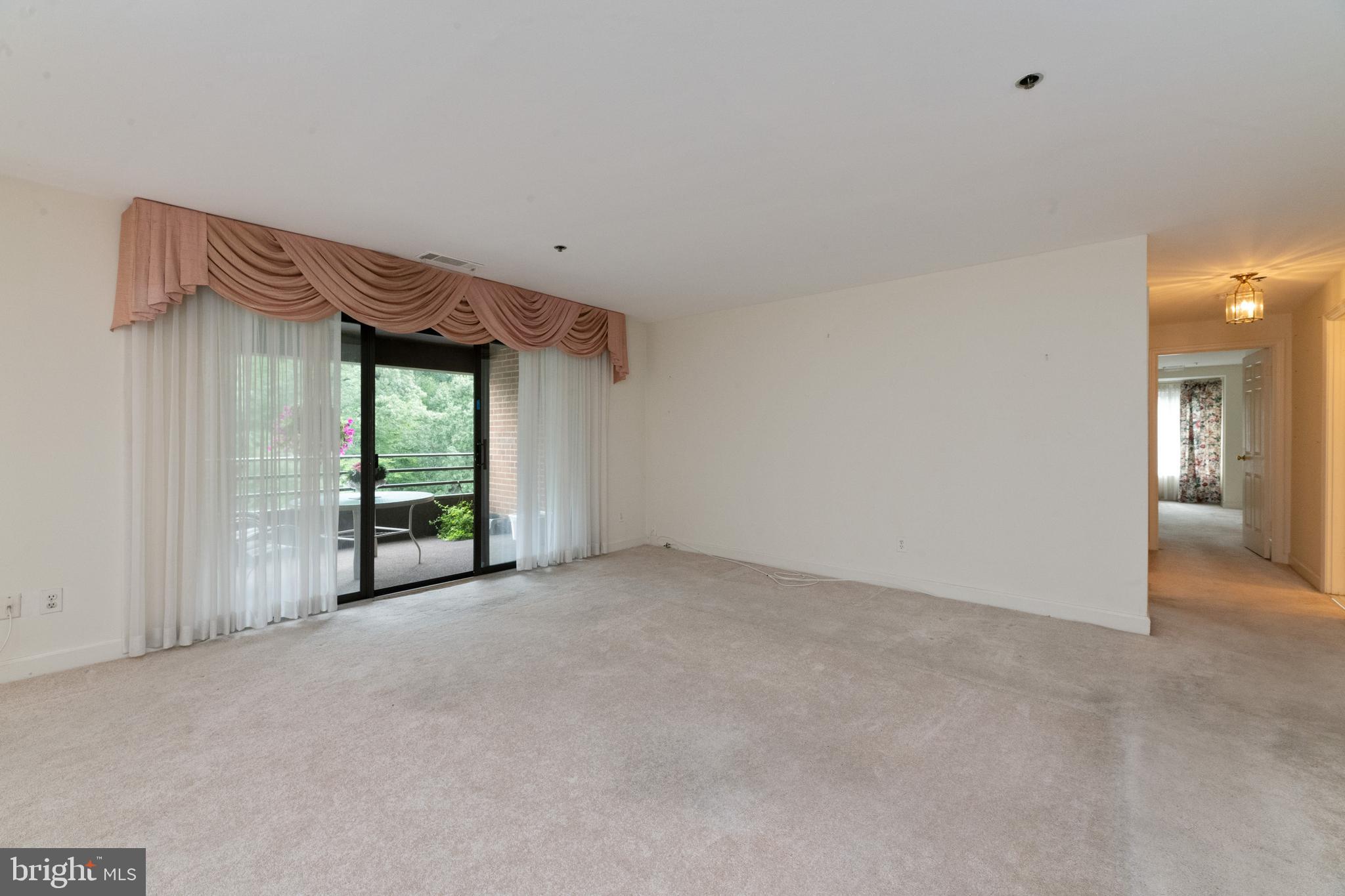 TOWSONGATE CONDOMINIUMS - Residential