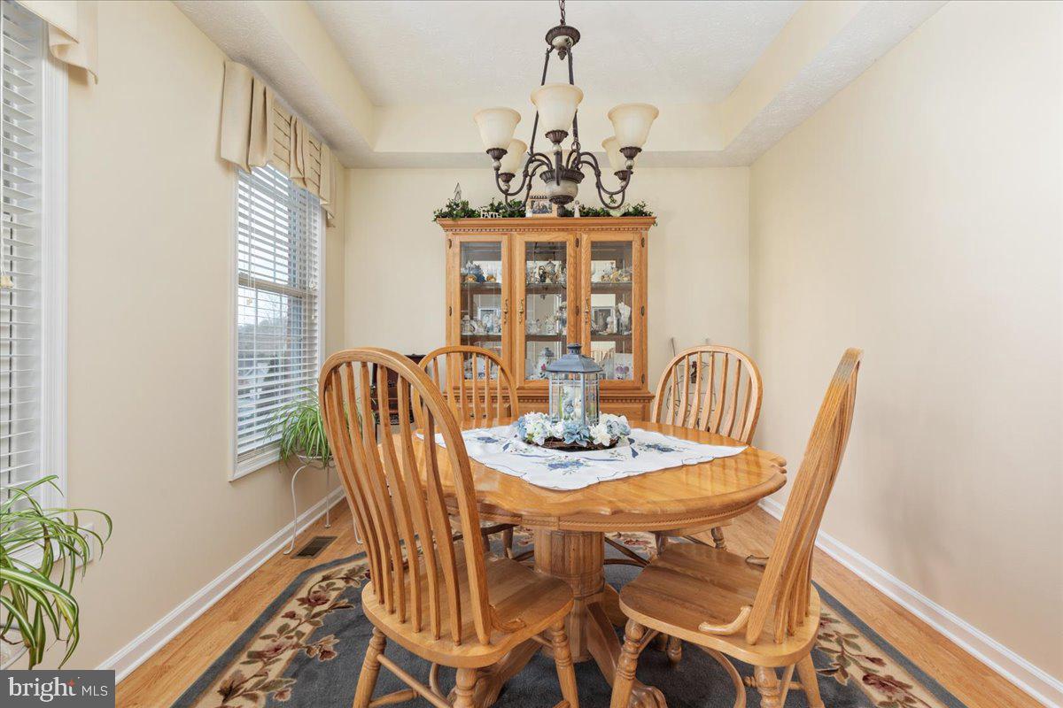 MIDDLE CREEK MANOR - Residential