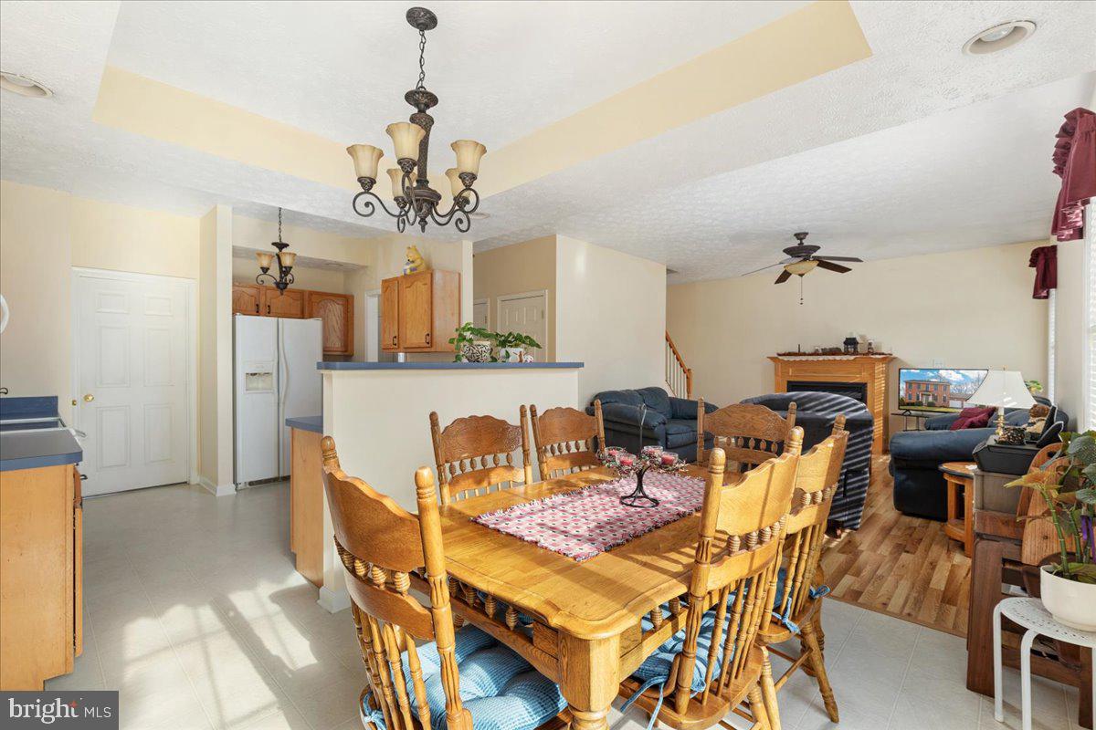 MIDDLE CREEK MANOR - Residential