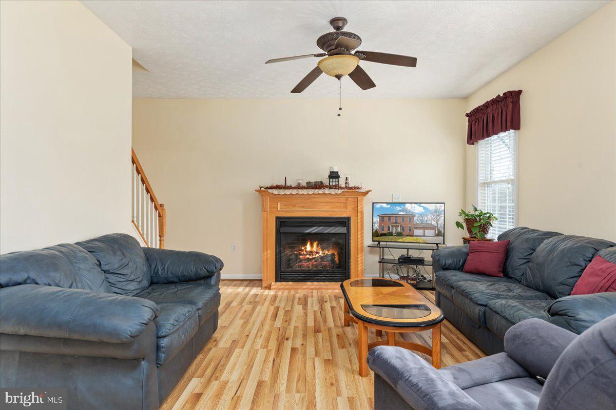 MIDDLE CREEK MANOR - Residential