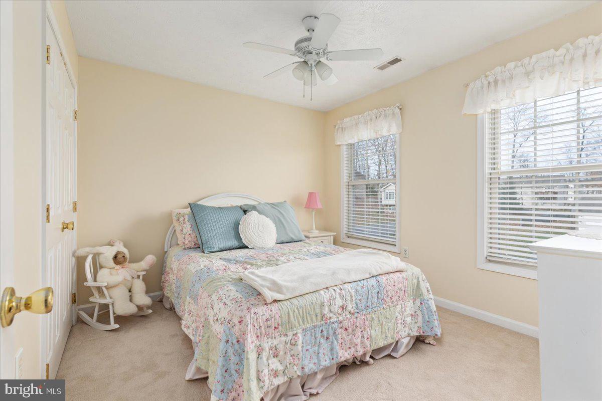 MIDDLE CREEK MANOR - Residential