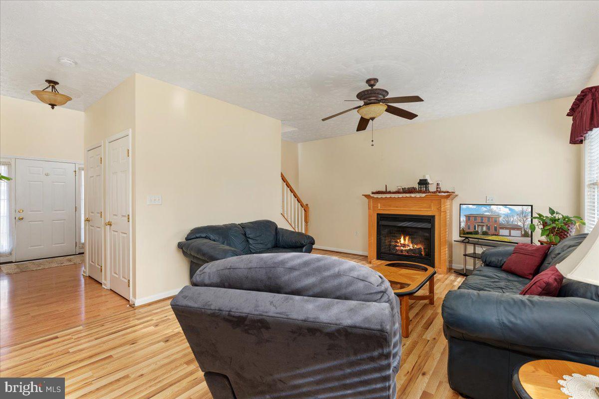 MIDDLE CREEK MANOR - Residential